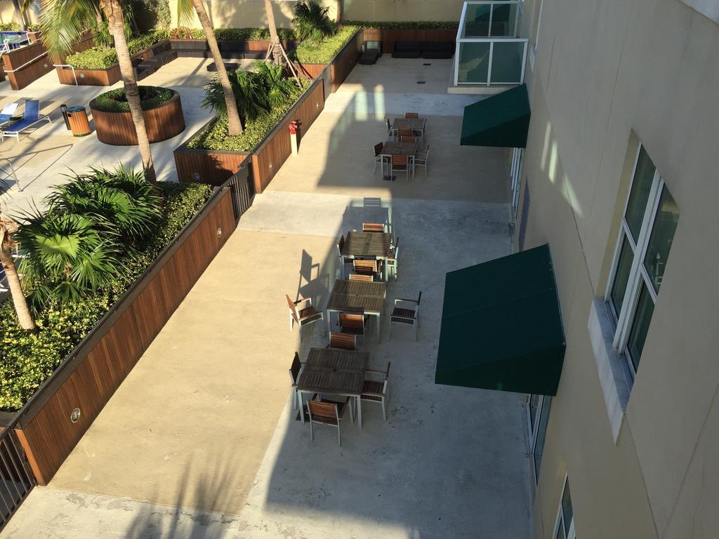 Lyx Suites At One Broadway In Brickell Miami Exterior photo