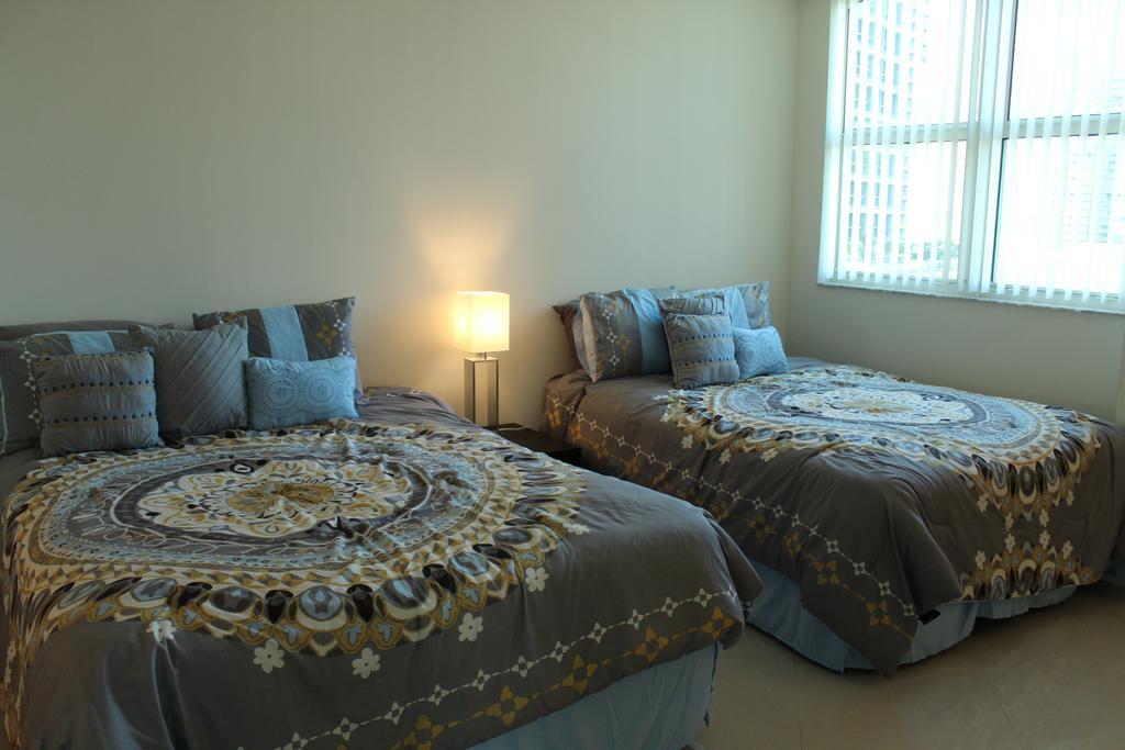 Lyx Suites At One Broadway In Brickell Miami Room photo